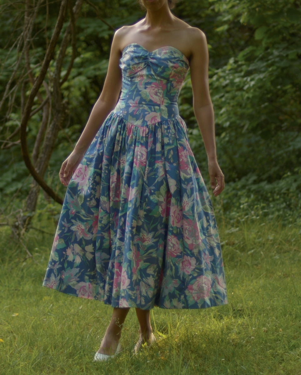 laura ashley strapless dress Vintage Polka Dot Broadcloth Cotton Ball Gown Recess Slit for a touch of sass 80s Laura Ashley cotton floral