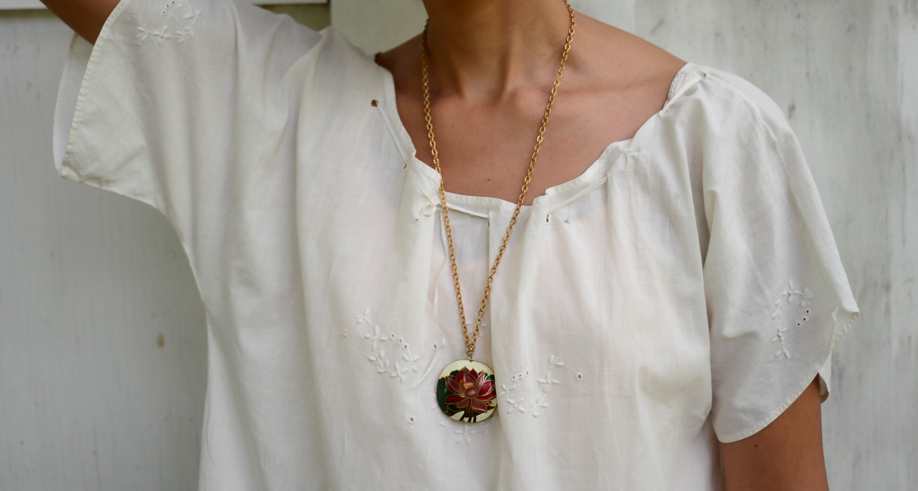 vintage Chinese lotus flower puffy cloissonne pendant necklace // 2" diameter