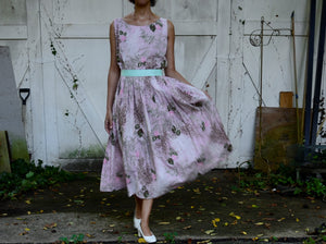 1950s cotton pink floral print pleated fit and flare dress // s-m-l // 32" waist