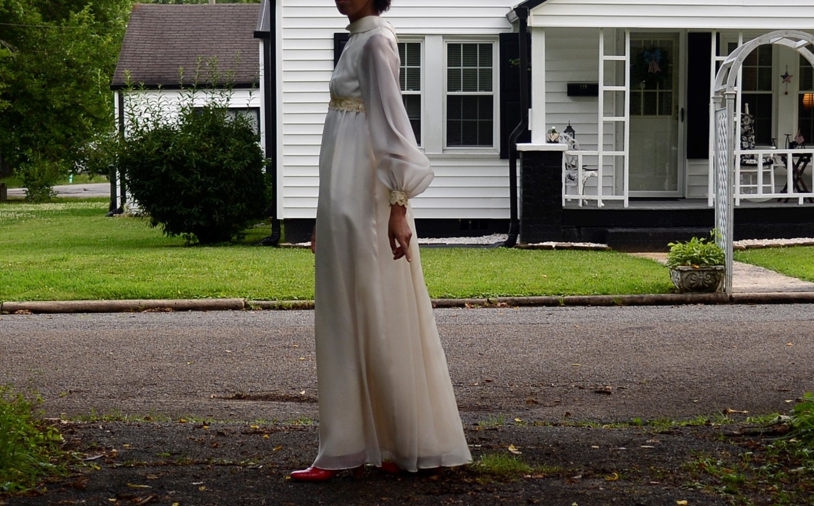 60s cream chiffon empire waist wedding gown with bishop sleeve // smal Page of Air 60s cream chiffon empire waist wedding gown with bishop sleeve // smal Page of Air