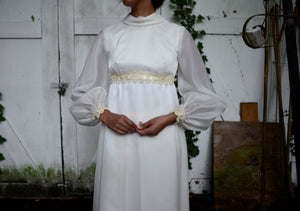 60s cream chiffon empire waist wedding gown with bishop sleeve // smal Page of Air 60s cream chiffon empire waist wedding gown with bishop sleeve // smal Page of Air