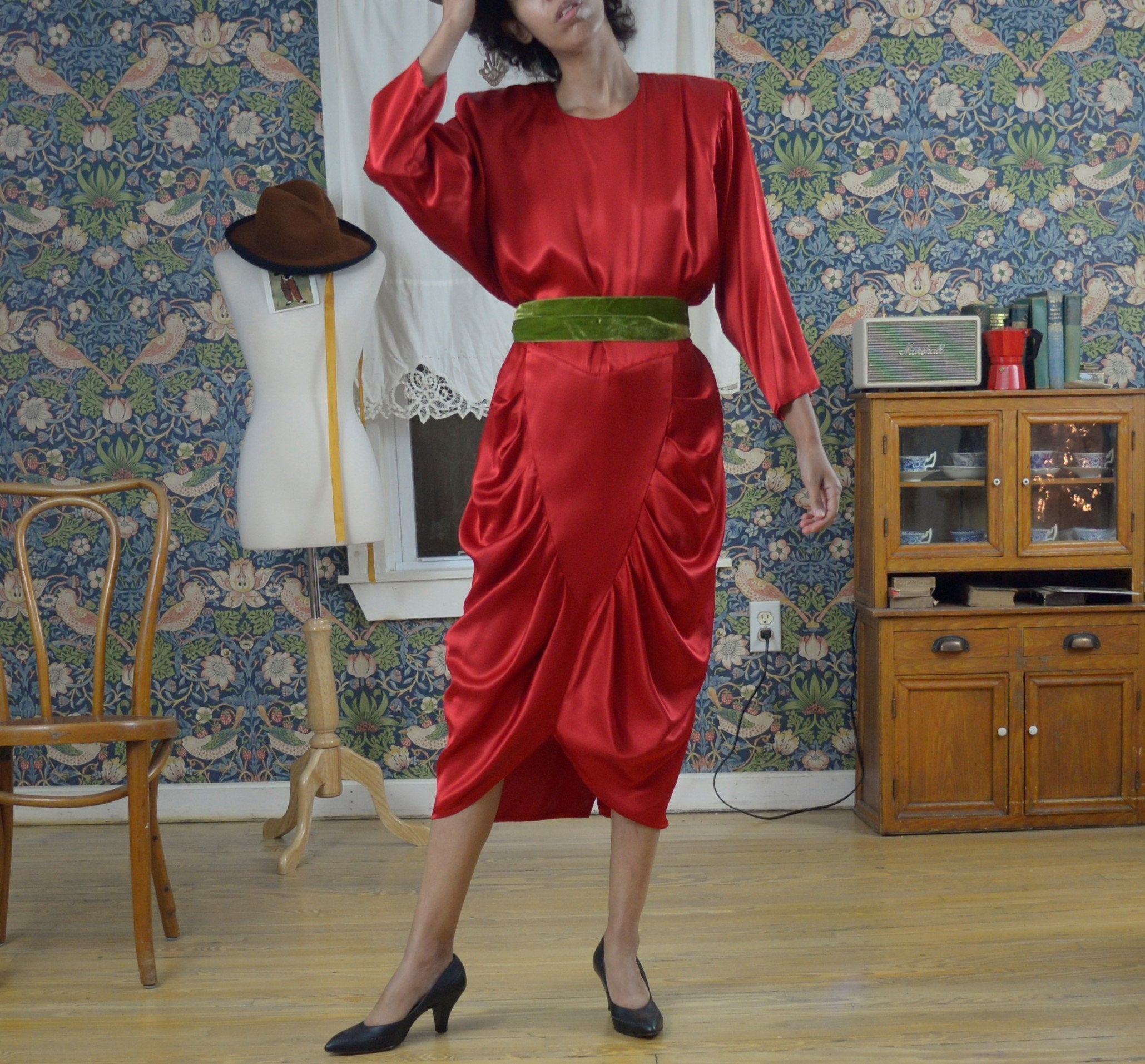 80s red satin ruched dolman sleeve dress // US 12, M/L, oversized on s – Page of Air
