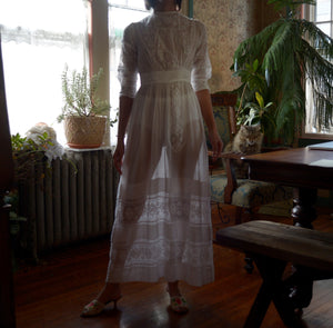 Antique Edwardian sheer cotton and fillet lace lawn dress // x-small, small