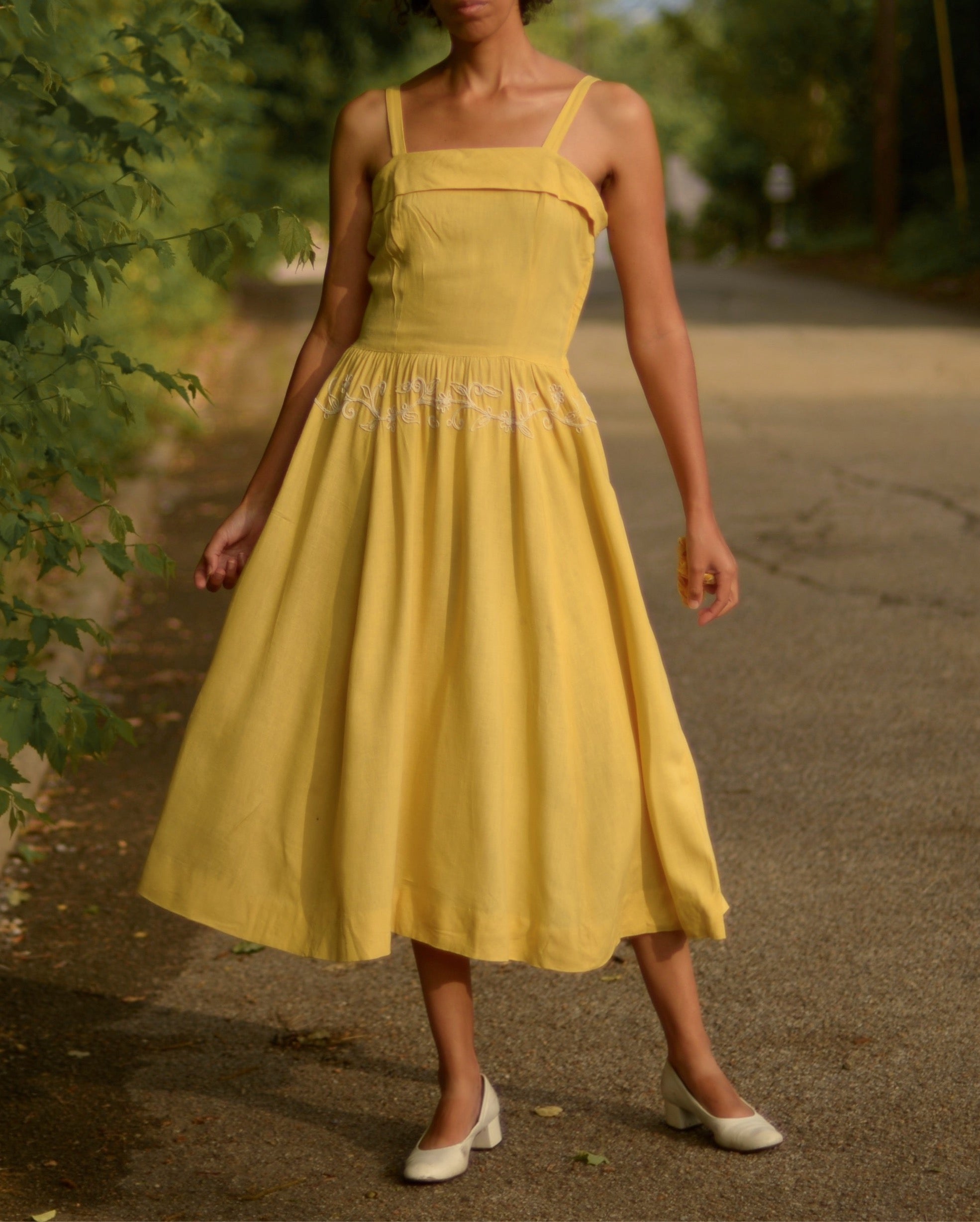 1940s yellow linen sun dress with embroidery detail, small-medium