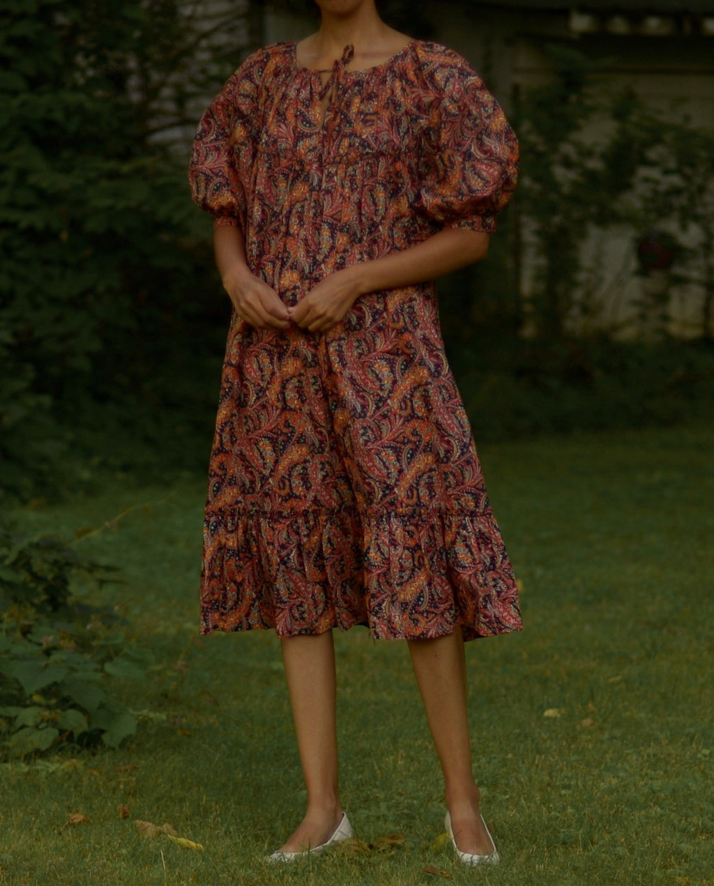1970s cotton bonwit teller puff sleeve paisley full fit bohemian dress
